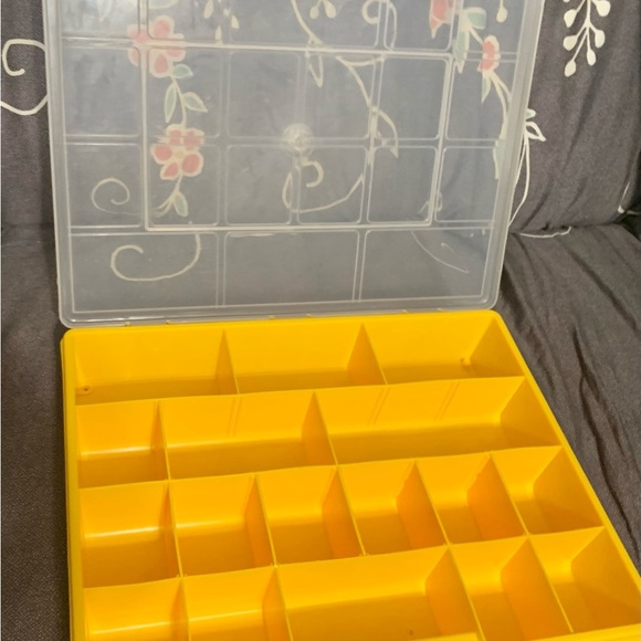 Stack-On 17 Compartment Parts Storage Organizer Box with Removable Divider - Picture 4 of 7